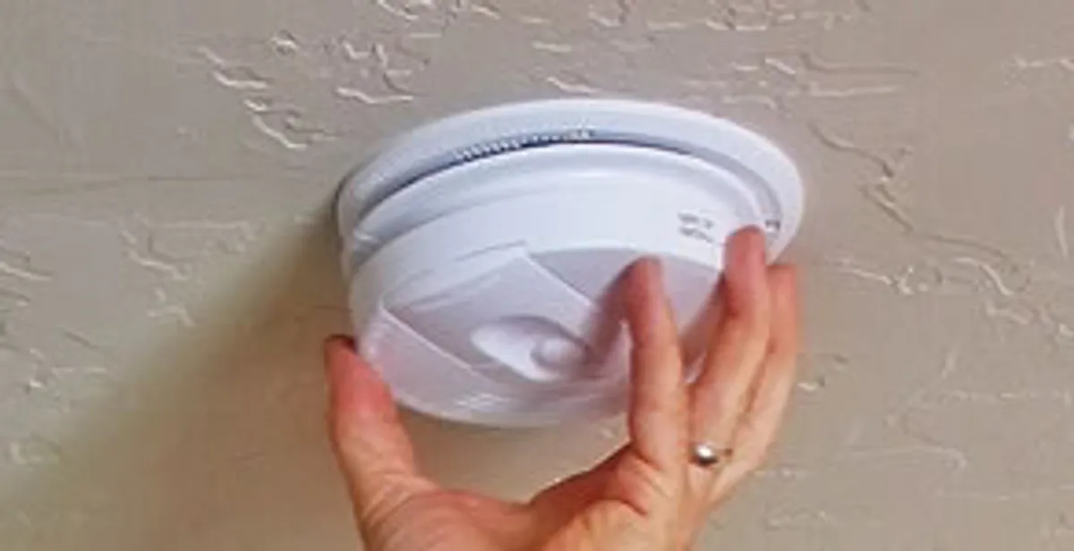 Smoke detector installation service ensuring home safety in Boca Raton, FL